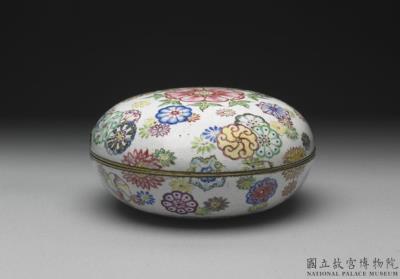 图片[2]-Copper box with flowers in painted enamels, Qing dynasty, Kangxi reign (1662-1722)-China Archive